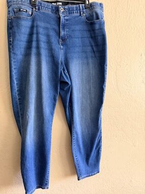 Dkny Mid-Rise Ankle Jeans in Classic Blue Wash
